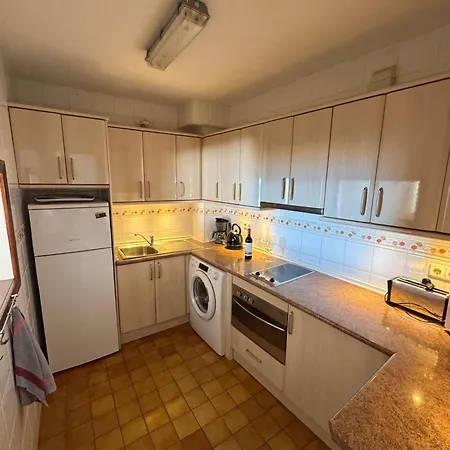 Townhouse With Amazing Views 푸엔히롤라